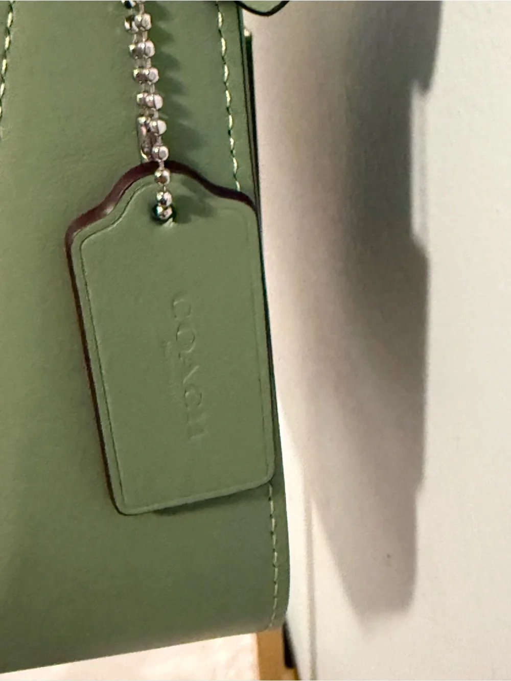Coach “Eliza” Green Leather Shoulder Bag with Silver tone hardware! NWOT 🤩🤩
